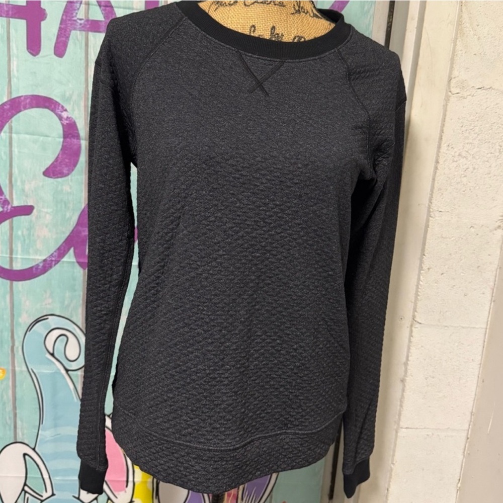 Lucy Black Textured Sweatshirt